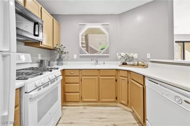 MLS: 2656431 Condo For Sale