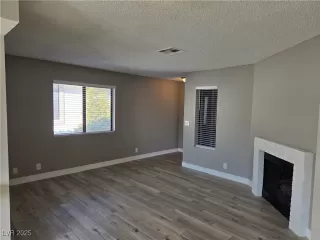 Photo #4: 2656434 Listing 