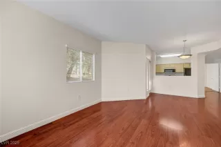 Photo #2: 2656447 Listing