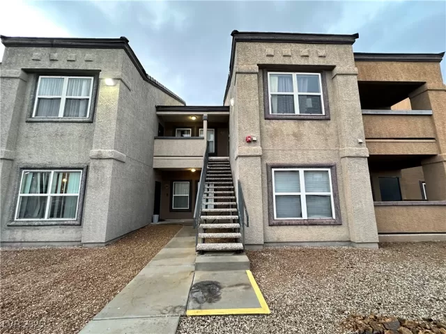 MLS: 2656451 Condo For Sale