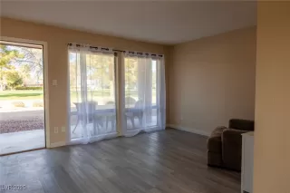 Photo #4: 2656452 Listing 