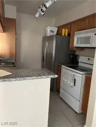 Photo #6: 2656452 Listing 