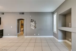 Photo #5: 2656490 Listing