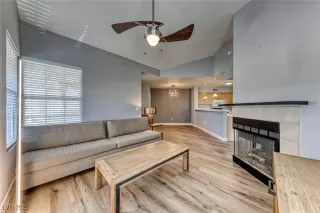 Photo #3: 2656502 Listing 