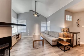 Photo #4: 2656502 Listing 