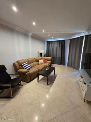 Photo #3: 2656511 Listing 