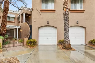 Photo #1: 2656549 Listing 