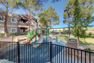 Photo #5: 2656566 Listing