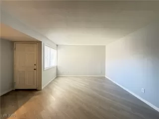 Photo #4: 2656575 Listing 