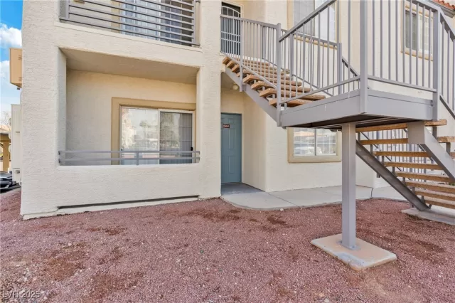 MLS: 2656591 Condo For Sale