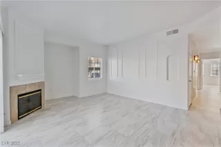 Photo #1: 2656591 Listing 