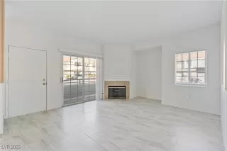 Photo #2: 2656591 Listing 