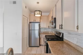 Photo #4: 2656591 Listing 