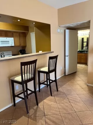 Photo #2: 2656600 Listing 