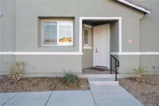 Photo #3: 2656605 Listing