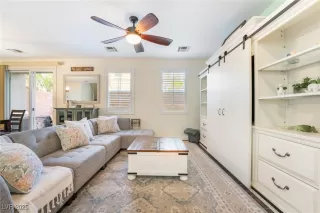 Photo #5: 2656605 Listing