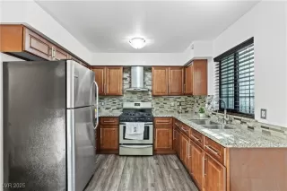 Photo #4: 2656612 Listing 