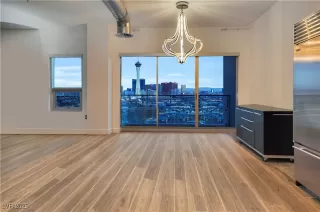 Photo #1: 2656618 Listing