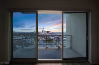 Photo #2: 2656618 Listing