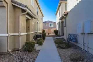 Photo #1: 2656667 Listing 