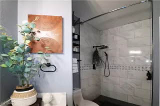 Photo #5: 2656703 Listing