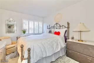 Photo #5: 2656713 Listing