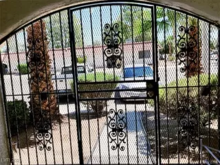 Photo #2: 2656727 Listing 