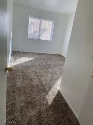 Photo #3: 2656740 Listing 