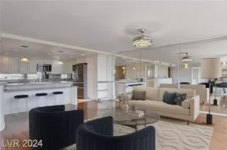 Photo #6: 2656772 Listing 