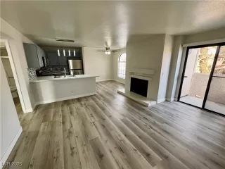Photo #2: 2656777 Listing 