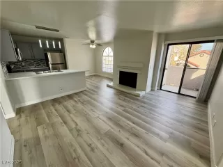 Photo #3: 2656777 Listing 