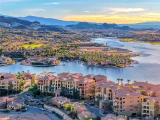 Photo #3: 2656787 Listing