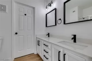 Photo #2: 2656815 Listing