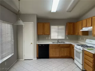 Photo #3: 2656822 Listing 