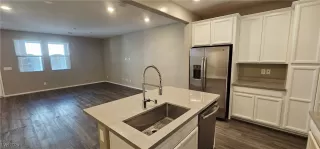 Photo #3: 2656841 Listing 