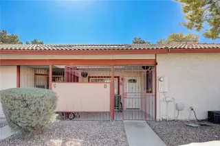 Photo #1: 2656877 Listing