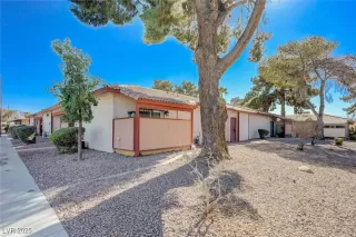 Photo #2: 2656877 Listing