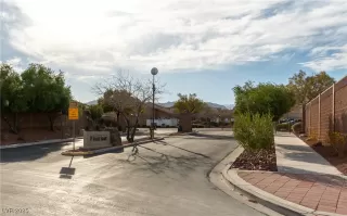 Photo #1: 2656878 Listing 