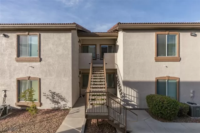MLS: 2656893 Condo For Sale