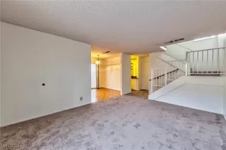 Photo #3: 2656899 Listing 