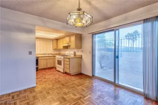 Photo #4: 2656899 Listing 