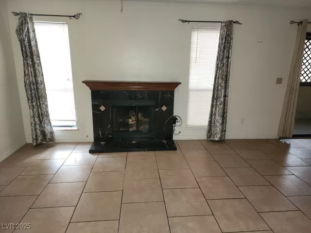 MLS: 2656947 Condo For Sale