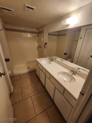 Photo #4: 2656947 Listing 