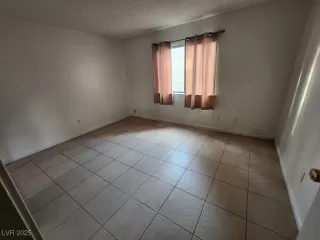 Photo #6: 2656947 Listing 