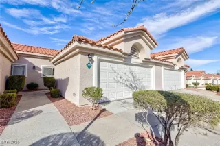 Photo #1: 2656954 Listing 