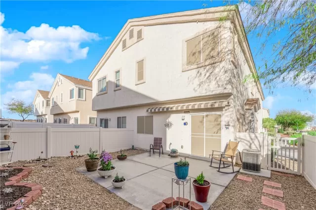 MLS: 2656976 Condo For Sale