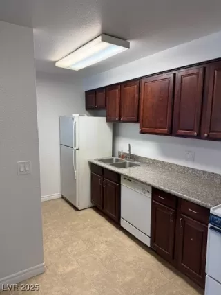 Photo #1: 2657004 Listing 