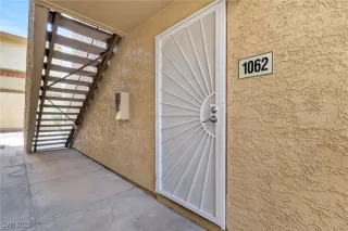 Photo #2: 2657023 Listing