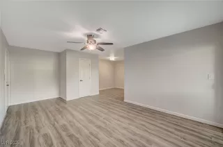 Photo #4: 2657058 Listing 