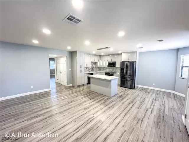 MLS: 2657065 Condo For Sale